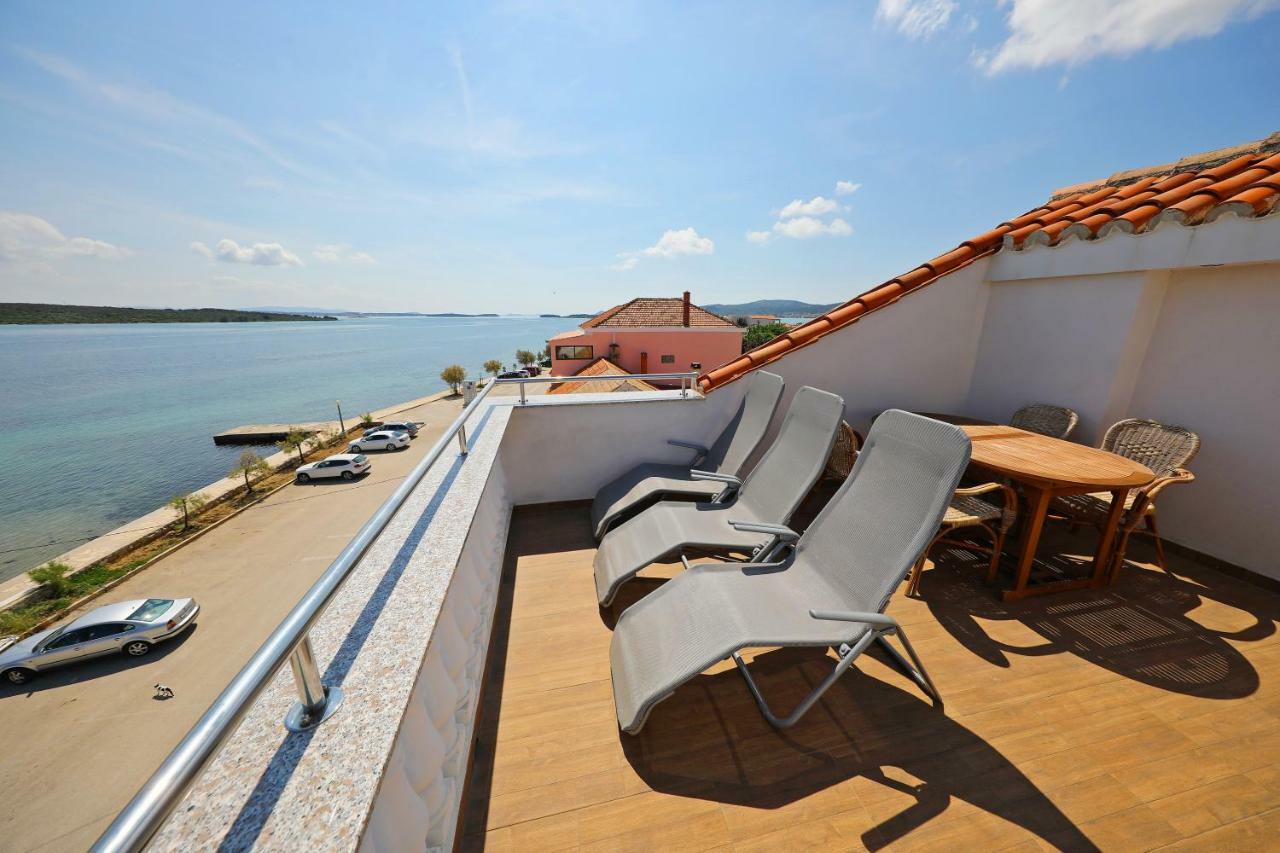 Apartmani Postimana Pasman Exterior photo